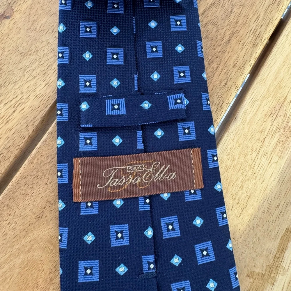 Tasso Elba 100% Silk Navy Blue Geometric Squares Diamond Print Classic Necktie